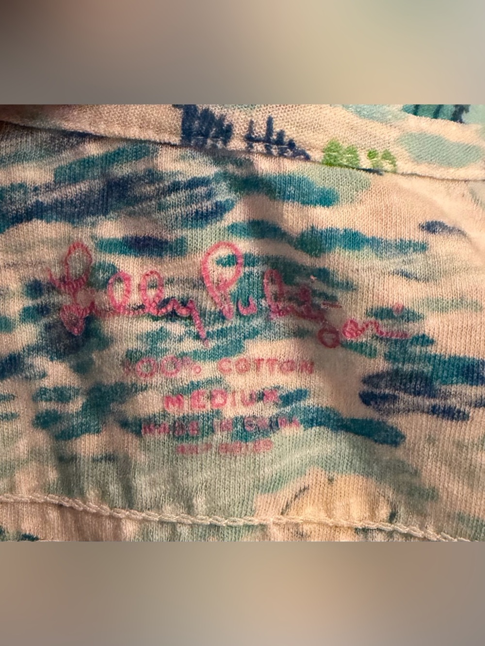 Lilly Pulitzer Women’s Blue Beach-Print V-Neck Swim Tank - Picture 2 of 4